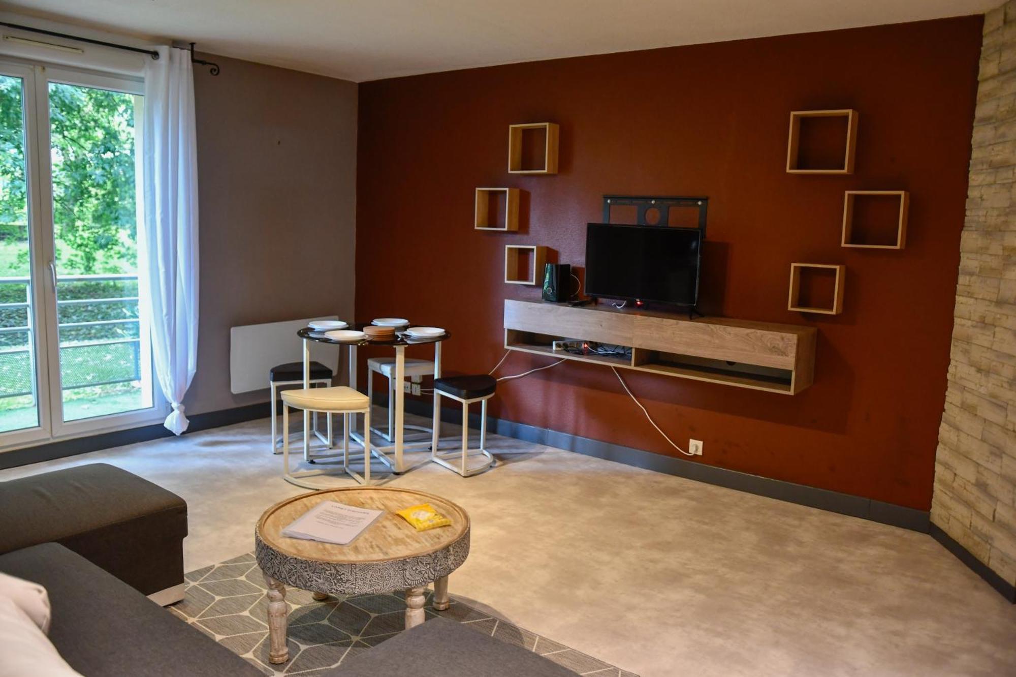 Apartament Calme Et Terrasse Privee Pres De Vichy Bellerive-sur-Allier Zewnętrze zdjęcie